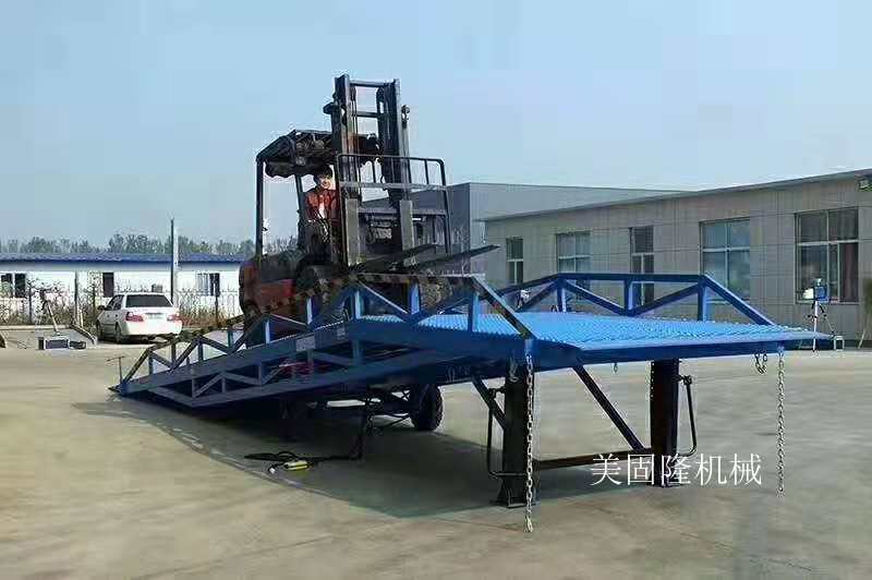 哈密移动式登车桥价格